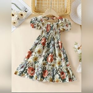 NWOT Girls Puff Sleeve Full Trim Flower Princess Dress